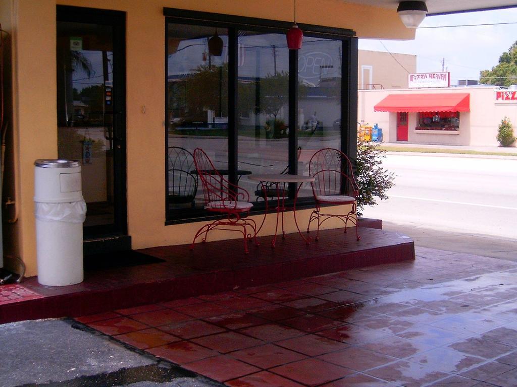 Budget Inn Of Okeechobee Exterior foto